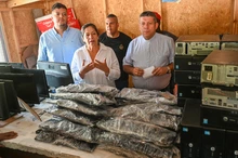 Habitantes de ‘Brisas de las Torres’ recibieron 30 computadores, 500 kits de aseo y refrigerios