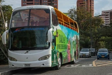 El bus turístico abre sus puertas a grandes y pequeños