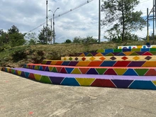 ¡Llano Verde florece en el cumpleaños de Cali! Comunidad y autoridades embellecen el Parque del Amor