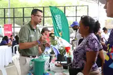 En la Feria de servicios Volvamos a Mi Cali Bella, la juventud fue premiada por CompromeTIO