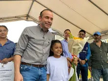 ¡Cali estrena dos parques renovados en la comuna 13!