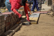 Con experiencia y entrega, los operarios de Infraestructura transforman las vías de Cali