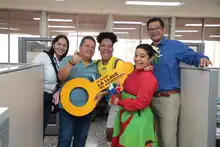 Con teatro, música y alegría, Control Interno llegó a los organismos de la Alcaldía de Cali