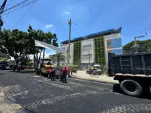 Alcaldía Eder pavimentó ocho cuadras frente al hospital Carlos Holmes Trujillo en menos de una semana