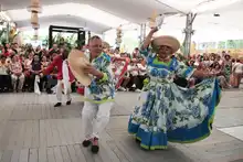 Adultos mayores se roban el show en el Petronio: Fundación ‘Mi Tierra Colombiana’ debuta con danza y tradición