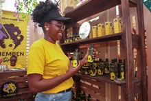 Los saberes ancestrales del Pacífico para el cuidado del cabello afro, presente en el Petronio Álvarez