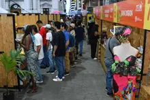 El descentralizado del Petronio en la Plaza de Cayzedo reunió a cientos de caleños y visitantes entre música, danza y gastronomía del Pacífico