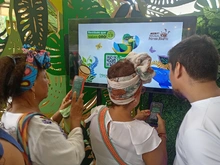 Con ‘Bella’, el primer chatbot ambiental, cientos de caleños están aprendiendo a cuidar el ambiente en el  Petronio Álvarez