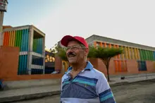 Tras una más de una década de deterioro, Alcaldía recupera importante vía en Primitivo Crespo