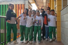 Con inversión de 9000 millones de pesos, alcalde Alejandro Eder entregó renovada sede educativa en la Comuna 8 de Cali