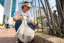 El ‘Plogging por Cali’ unió a 500 personas en una jornada de civismo y limpieza 