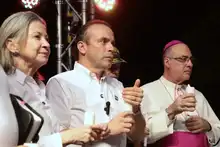 Alcalde Alejandro Eder lideró la ‘Ceremonia de la Luz’ en honor a las víctimas y en rechazo al terrorismo
