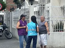 La Alcaldía de Cali dispuso de más de 30 profesionales sicosociales para brindar apoyo y acompañamiento emocional a familias afectadas por el atentado
