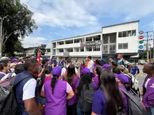 La Alcaldía de Cali dispuso de más de 30 profesionales sicosociales para brindar apoyo y acompañamiento emocional a familias afectadas por el atentado