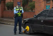 Así va la estrategia de los cepos vehiculares por mal estacionamiento en Cali