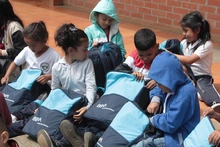 90 kits escolares fueron entregados a estudiantes de primaria del corregimiento de Villacarmelo 