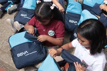 90 kits escolares fueron entregados a estudiantes de primaria del corregimiento de Villacarmelo 