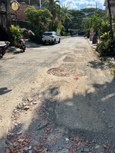 Comuna 18 saldrá del abandono; este 2025 la Alcaldía Eder pavimentará 10 tramos viales críticos solicitados por la ciudadanía