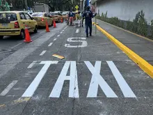 Movilidad estableció 74 pistas para el abordaje de taxis en Cali