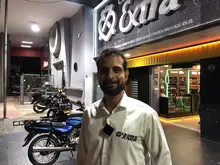 Modernización del alumbrado público transforma la vida nocturna y el  comercio en la avenida Sexta