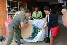 Gracias al ‘Petronio Álvarez 2025’, más de 1000 kilos de tapas plásticas se convierten en apoyo para la lucha contra el cáncer