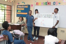 Estudiantes de la Institución Educativa Diez de Mayo participan de proceso formativo sobre estilos de vida saludables