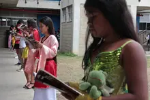 La magia de la lectura y el juego llegaron a la IEO Agustín Nieto Caballero con su nueva biblioteca escolar ‘Rincón Encantado’