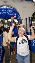 Caleños reclamaron sus pines en el Parque del Avión y están listos para la ‘Carrera La Isla RUN 4.2K’ 