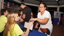 Caleños reclamaron sus pines en el Parque del Avión y están listos para la ‘Carrera La Isla RUN 4.2K’ 
