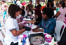 Mujeres impulsan su empoderamiento económico en la Gran Feria de Mujeres Emprendedoras