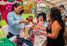Mujeres impulsan su empoderamiento económico en la Gran Feria de Mujeres Emprendedoras