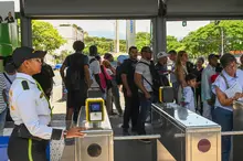 Así avanza el ‘Día sin carro’: el MIO responde con eficiencia desde la estación Universidades, en el sur de Cali
