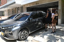 Familia caleña se movilizó en carro híbrido y celebró el ‘Día de la Movilidad Activa’ como la oportunidad para respirar en una ciudad más limpia