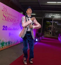 Un bailarín suizo en el ‘Festival Mundial de Salsa’: Jonas se unió a la  fiesta en Cali