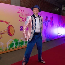 Un bailarín suizo en el ‘Festival Mundial de Salsa’: Jonas se unió a la  fiesta en Cali