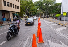 Avanza la implementación de 1,2 kilómetros de nueva ciclo-banda en la  calle octava
