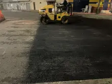 Tramo vial crítico del barrio Santa Mónica Popular fue recuperado por la cuadrilla nocturna de la Secretaría de Infraestructura