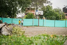 En marcha la renovación de la cancha múltiple del polideportivo Quintas del Refugio