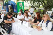 El Parque de las Banderas se vistió de Feria de Servicios en la conmemoración del Día del Veterano