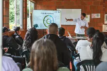 Guardabosques y funcionarios del Dagma se capacitan para el manejo de 120 cámaras trampa