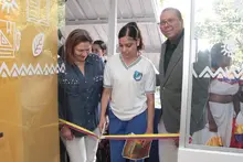 Así recuperamos a Cali con educación de calidad: la IEO Cristóbal Colón recibe la nueva Sala de Lectura “Manglar”