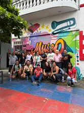 El legado: tres generaciones que mantienen viva la historia del barrio Obrero en el Museo de la Salsa