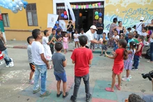 Con mucho entusiasmo, más de 90 niños y niñas del barrio Sucre disfrutaron una fiesta de color y esperanza