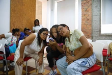 Más allá del asfalto: mujeres de la Cuadrilla Rosa de la Secretaría de Infraestructura avanzan en capacitaciones sobre temas de equidad de género 