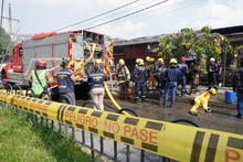 Alcaldía de Cali atiende emergencia por incendio en la galería de Siloé
