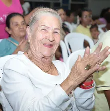 Cali hace historia: el alcalde Eder entrega 989 subsidios de vivienda a familias caleñas