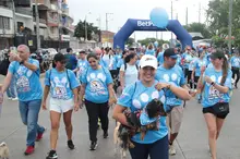 Cali caminó por la paz junto a sus peluditos: una jornada de amor, deporte y conciencia animal
