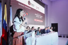 Cali fortalece la cooperación internacional para garantizar vivienda digna a mujeres