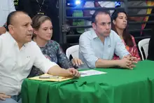 Alcalde Alejandro Eder escucha y atiende a la comunidad en Las Vegas de Comfandi, zona de expansión en el sur de Cali