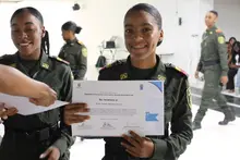 ‘Impulsando Futuros’ en Cali: unos 300 jóvenes se graduaron en competencias que mejoran sus opciones de educación y  empleabilidad